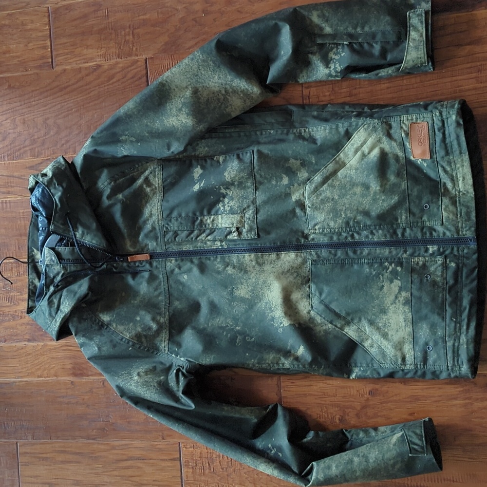 Oakley Factory Pilot Biozone FN Dry 10K Parka Green Camo Mens Sm Full Zip Hood